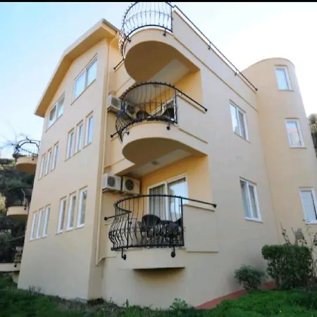 Gold City Hotel